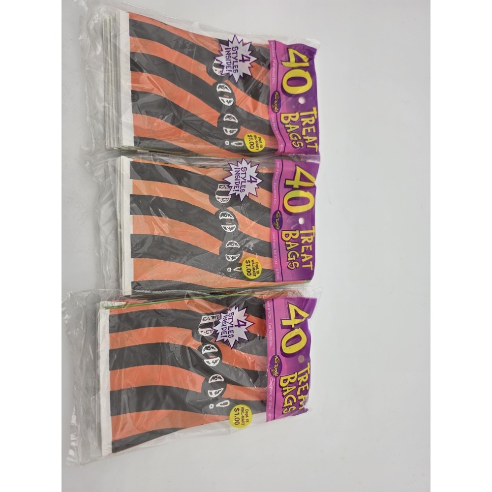 Vintage Lot of 120 Paper Halloween Treat Bags Bat Pumpkin 1995 NOS Fun World 90s